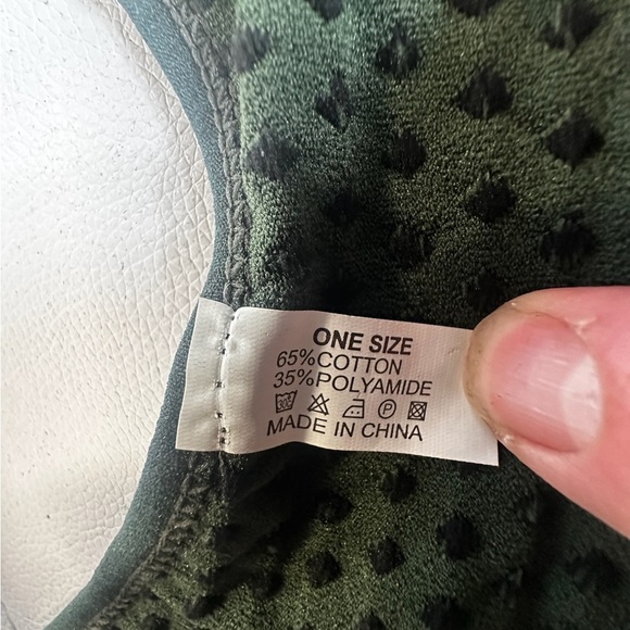 FITNESS Black and Green High Neck Sports Bra Crop Top OSFM - Picture 9 of 9